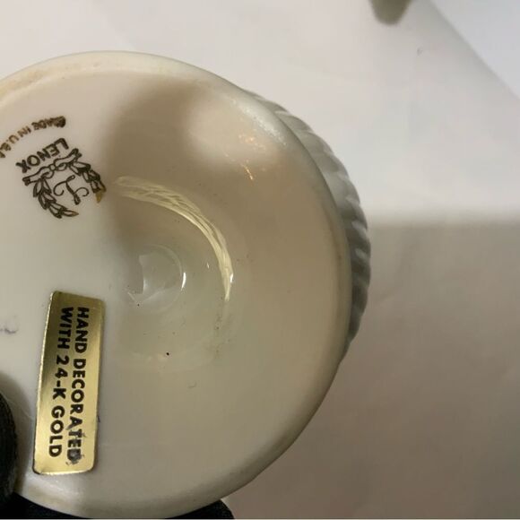 Vintage Lenox USA Porcelain - Long Neck Potbelly Vase Footed 24k & candle holder - Picture 9 of 13